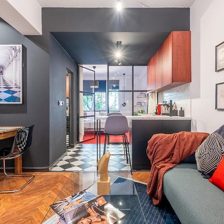 Central Art-Inspired Flat With Private Garage Sofia Exterior photo