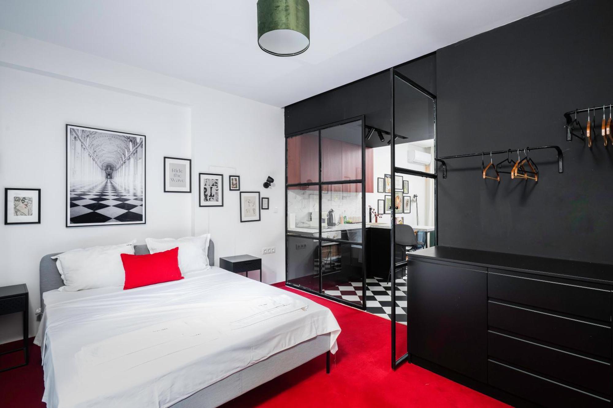 Central Art-Inspired Flat With Private Garage Sofia Exterior photo